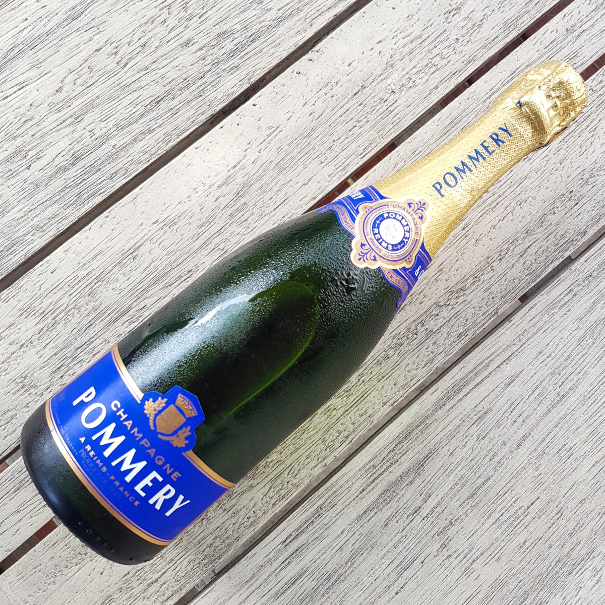 Review: Pommery Brut Royal NV Tips – Champagne
